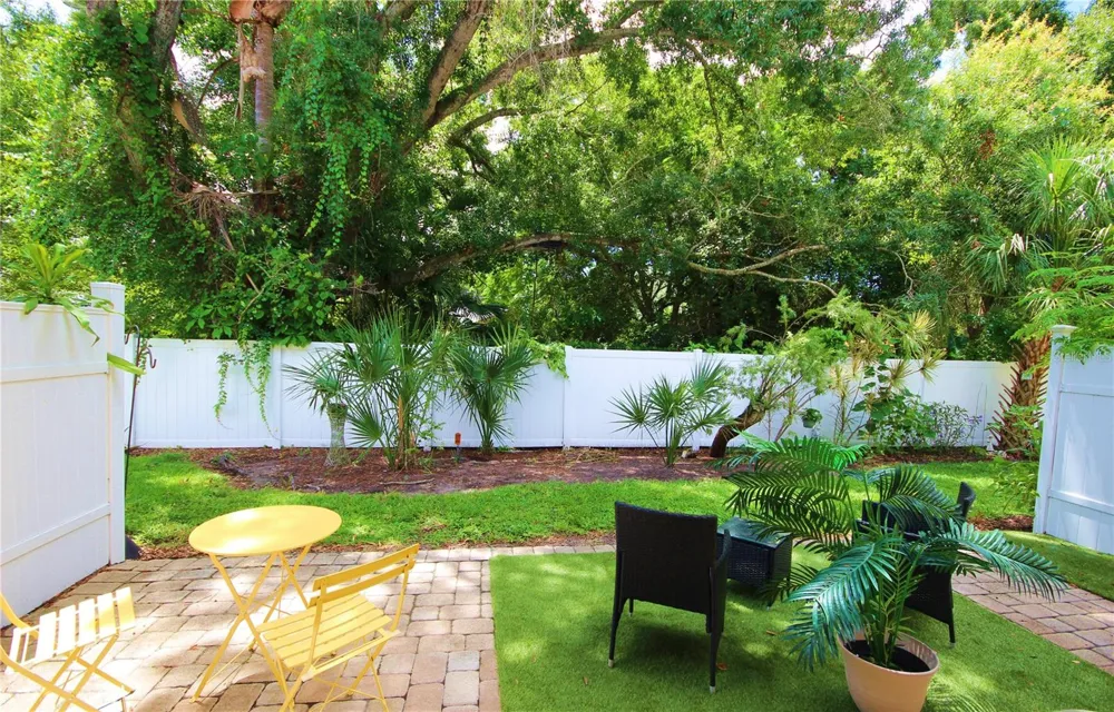 4805 RILMA AVENUE #106 Sarasota, FL 34234
