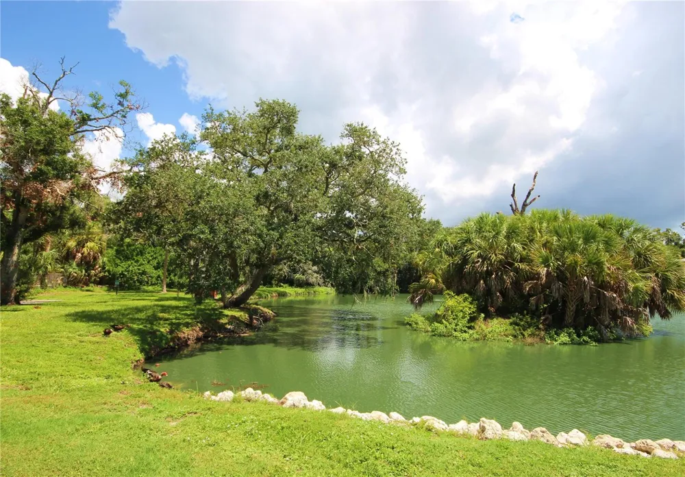 4805 RILMA AVENUE #106 Sarasota, FL 34234