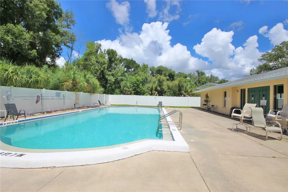 4805 RILMA AVENUE #106 Sarasota, FL 34234