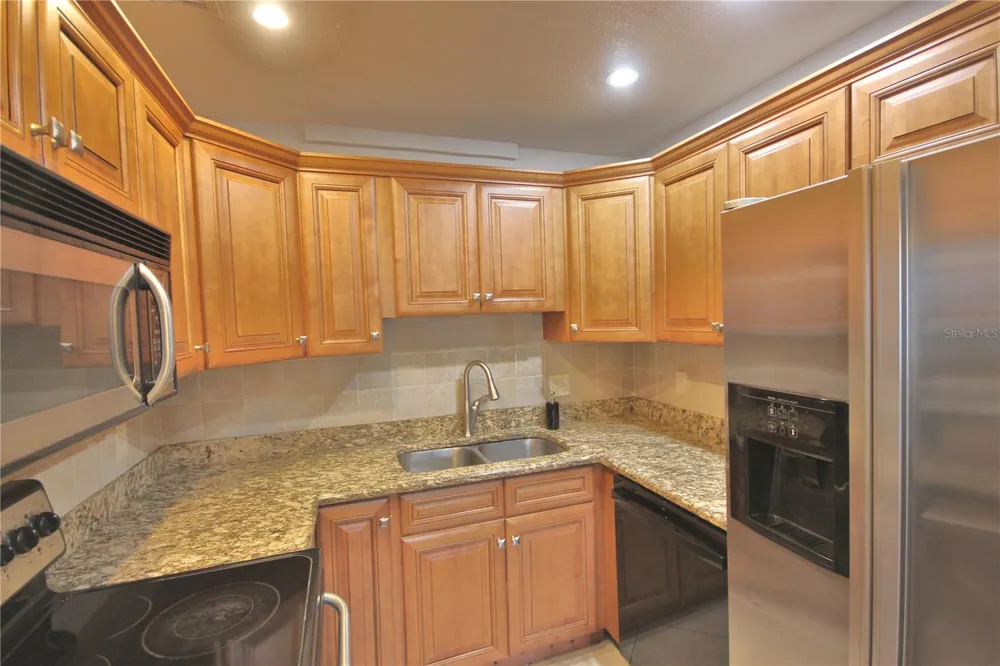 4805 RILMA AVENUE #106 Sarasota, FL 34234