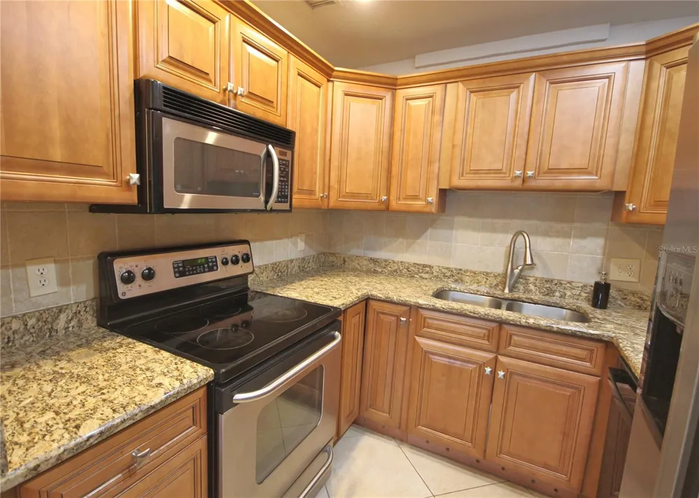 4805 RILMA AVENUE #106 Sarasota, FL 34234