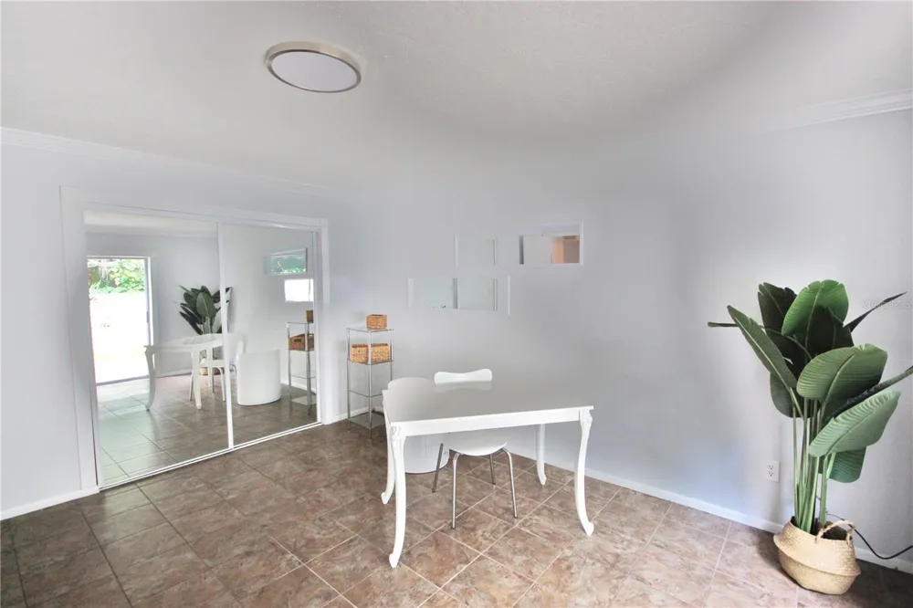 4805 RILMA AVENUE #106 Sarasota, FL 34234