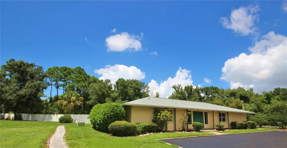 4805 RILMA AVENUE #106 Sarasota, FL 34234