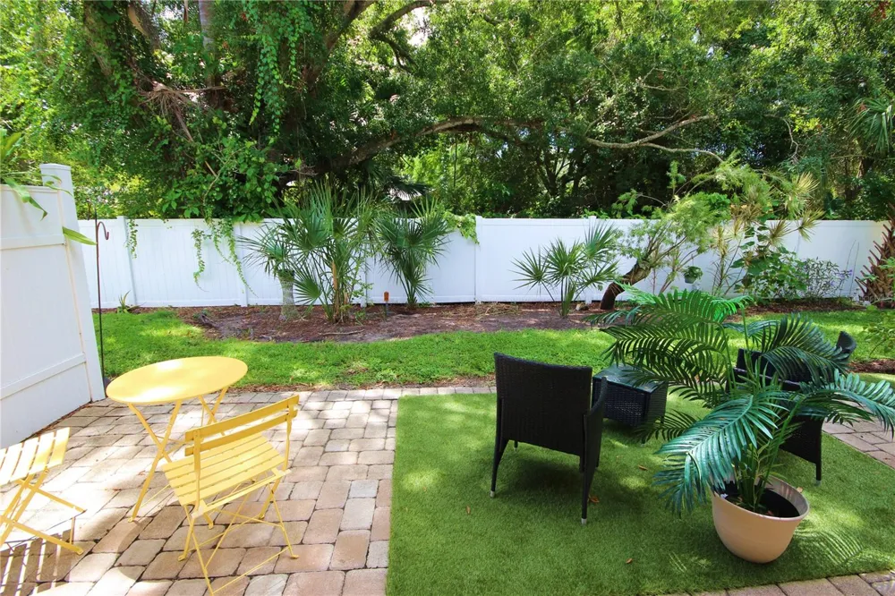 4805 RILMA AVENUE #106 Sarasota, FL 34234