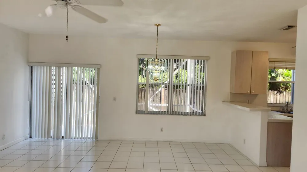 271 Live Oak Lane Jupiter, FL 33458