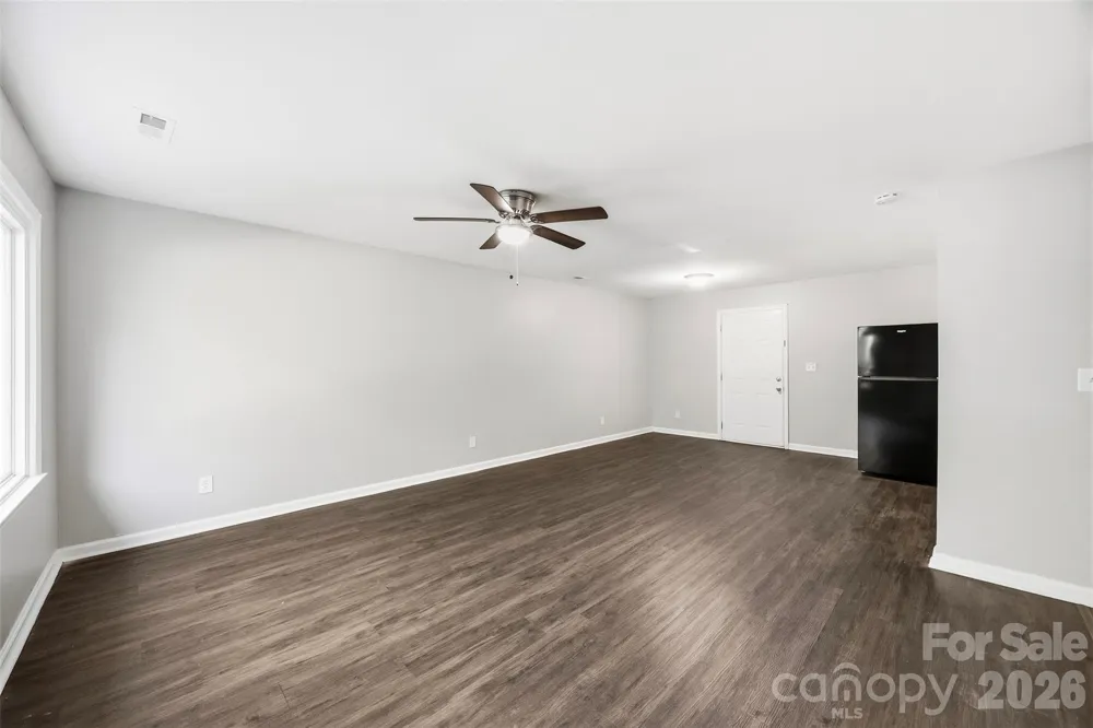 428 E Mclelland Avenue Mooresville, NC 28115