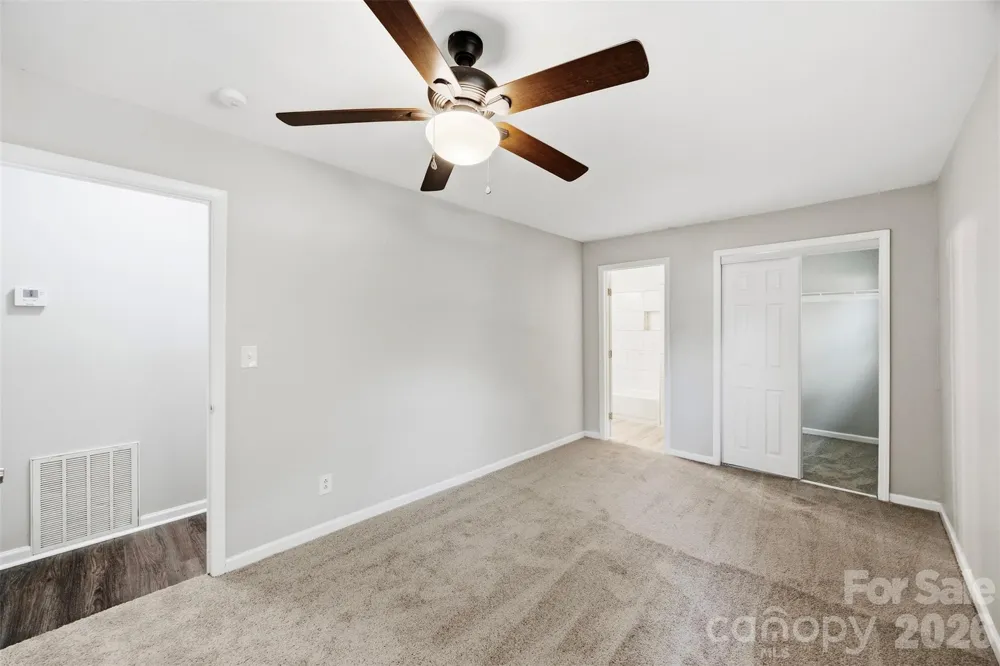 428 E Mclelland Avenue Mooresville, NC 28115