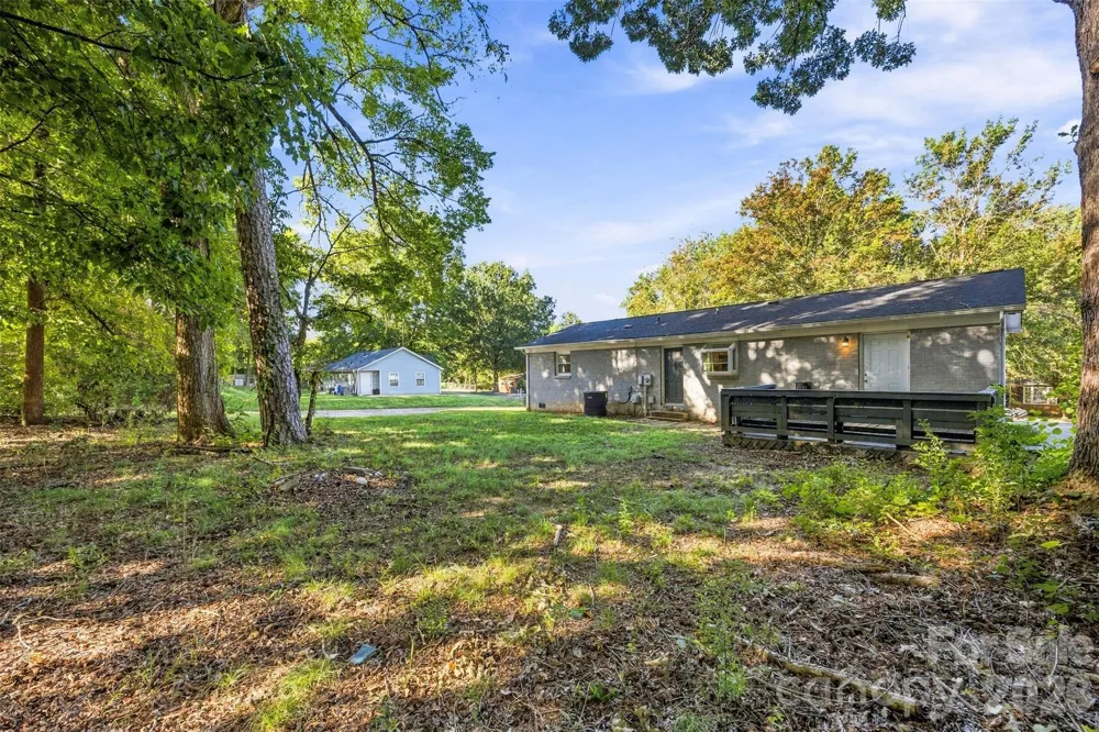 428 E Mclelland Avenue Mooresville, NC 28115