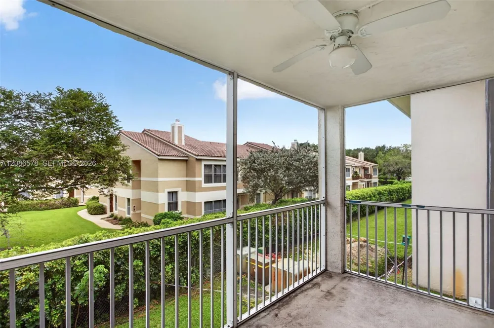 2980 Riverside Dr #227-3 Coral Springs, FL 33065