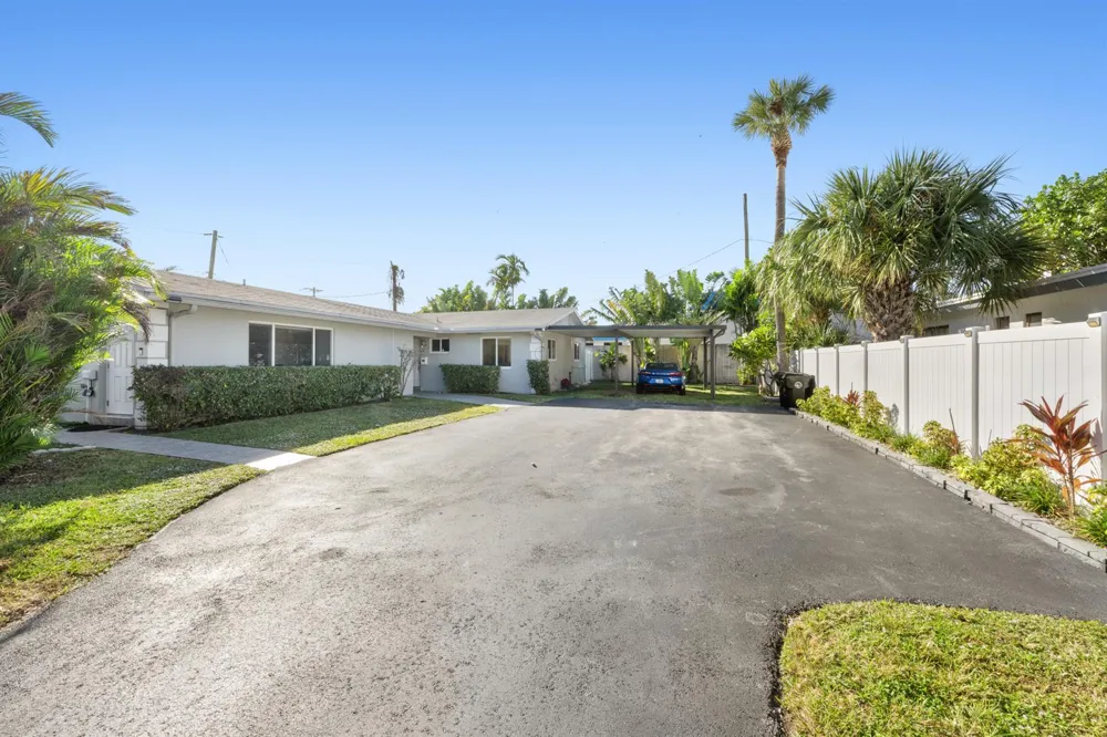 1970 NE 35TH STREET Lighthouse Point, FL 33064