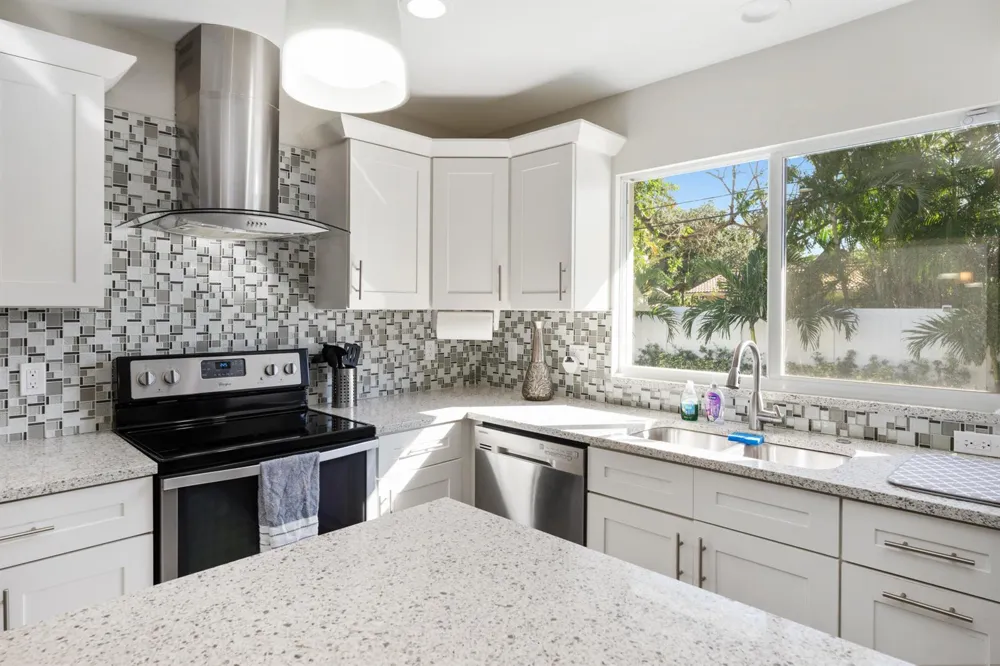 1970 NE 35TH STREET Lighthouse Point, FL 33064