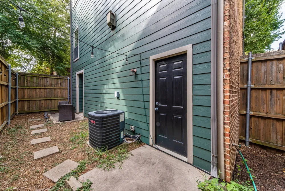 1712 Mary Street Dallas, TX 75206
