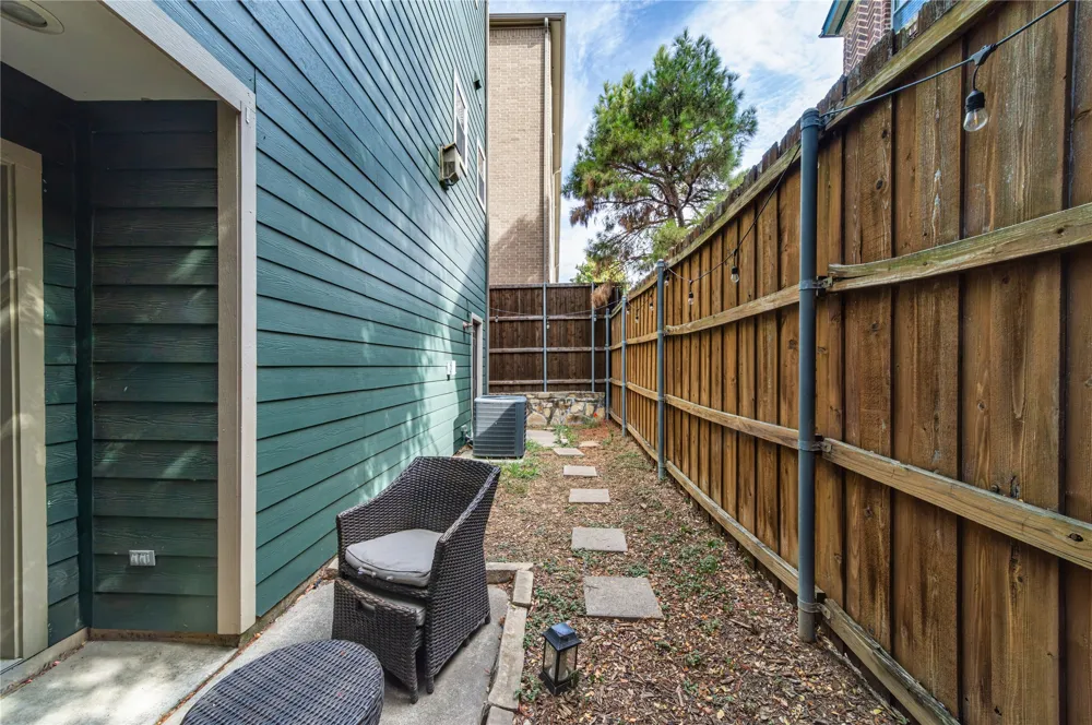 1712 Mary Street Dallas, TX 75206
