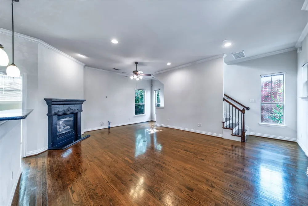 1712 Mary Street Dallas, TX 75206