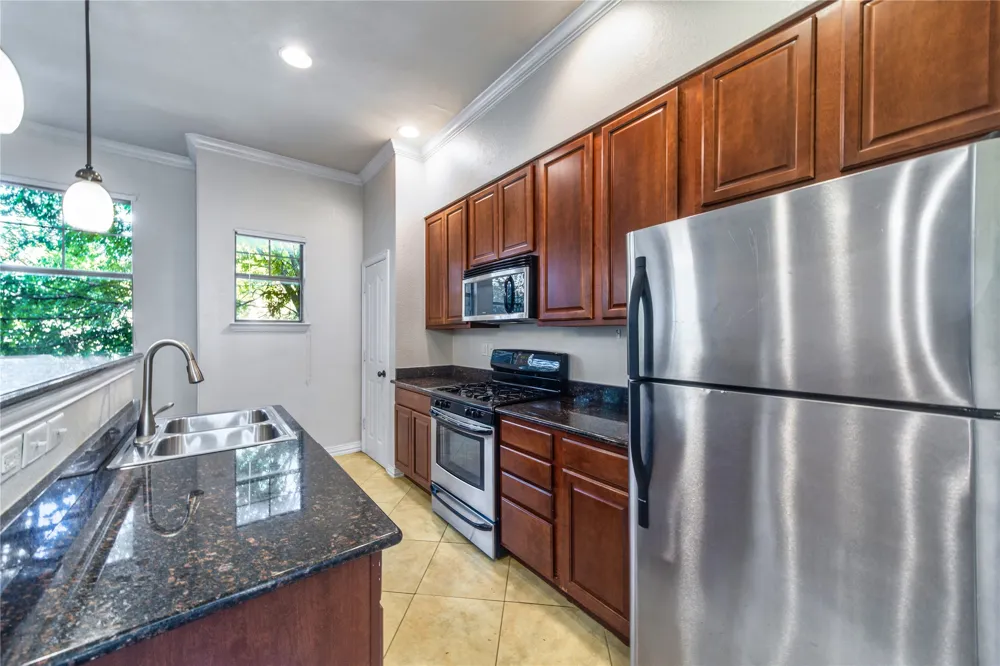 1712 Mary Street Dallas, TX 75206