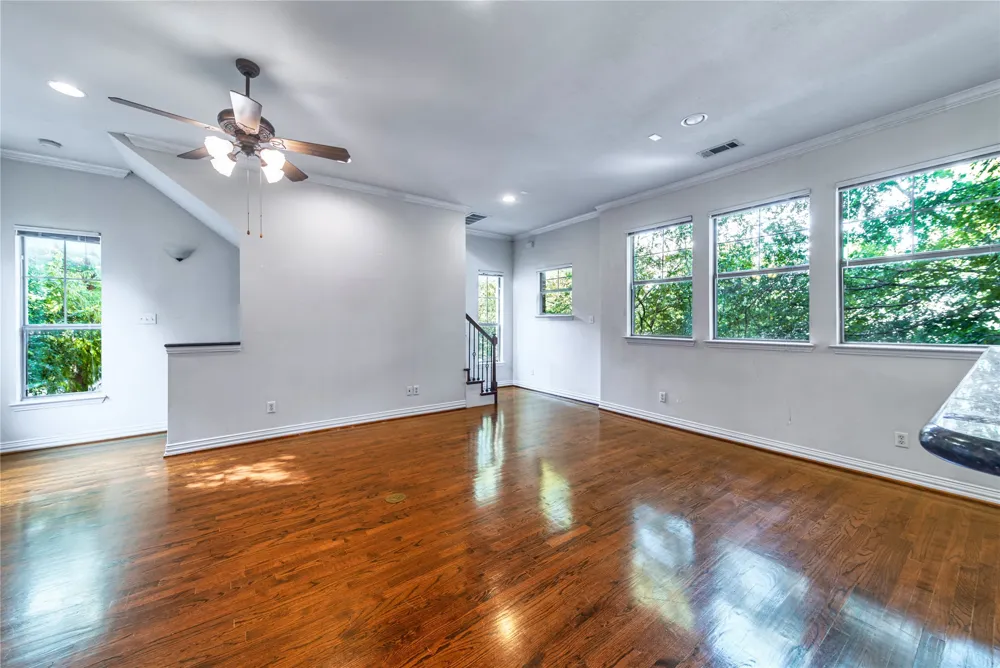1712 Mary Street Dallas, TX 75206