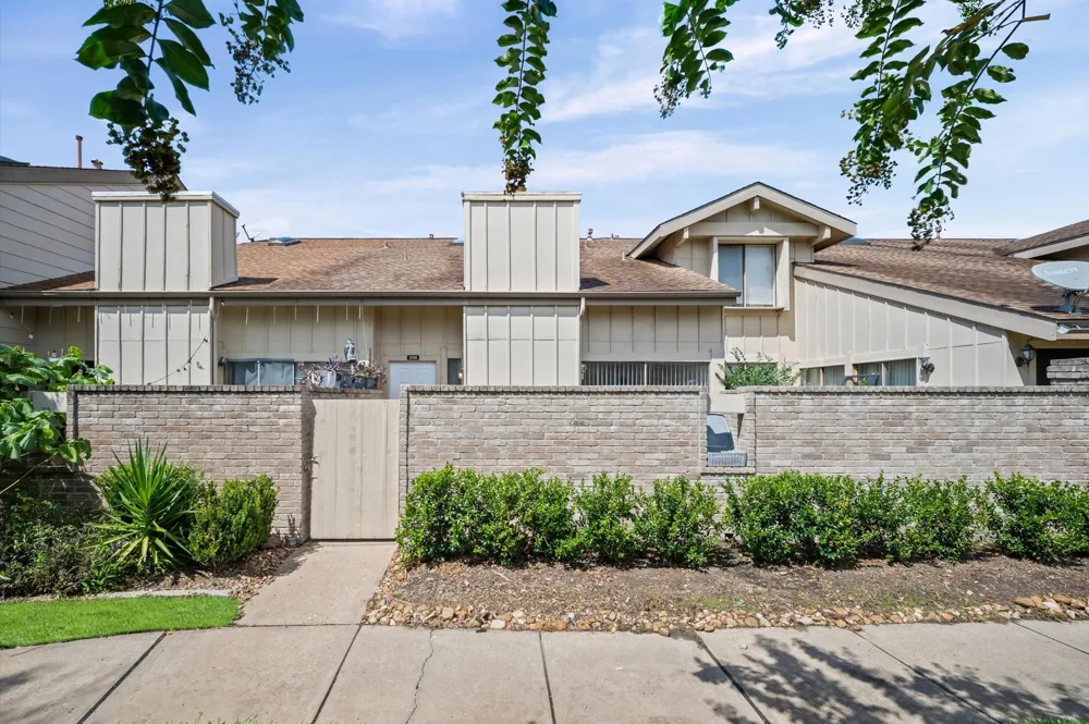 3256 Windchase Boulevard #513 Houston, TX 77082