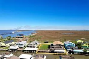 1331 Bay Drive Crystal Beach, TX 77650