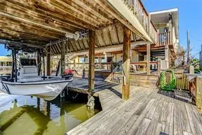 1331 Bay Drive Crystal Beach, TX 77650
