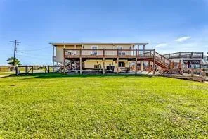 1331 Bay Drive Crystal Beach, TX 77650