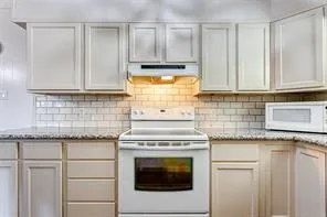 1331 Bay Drive Crystal Beach, TX 77650
