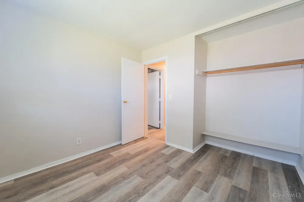 12180 Chesterdale Road Sharonville, OH 45246