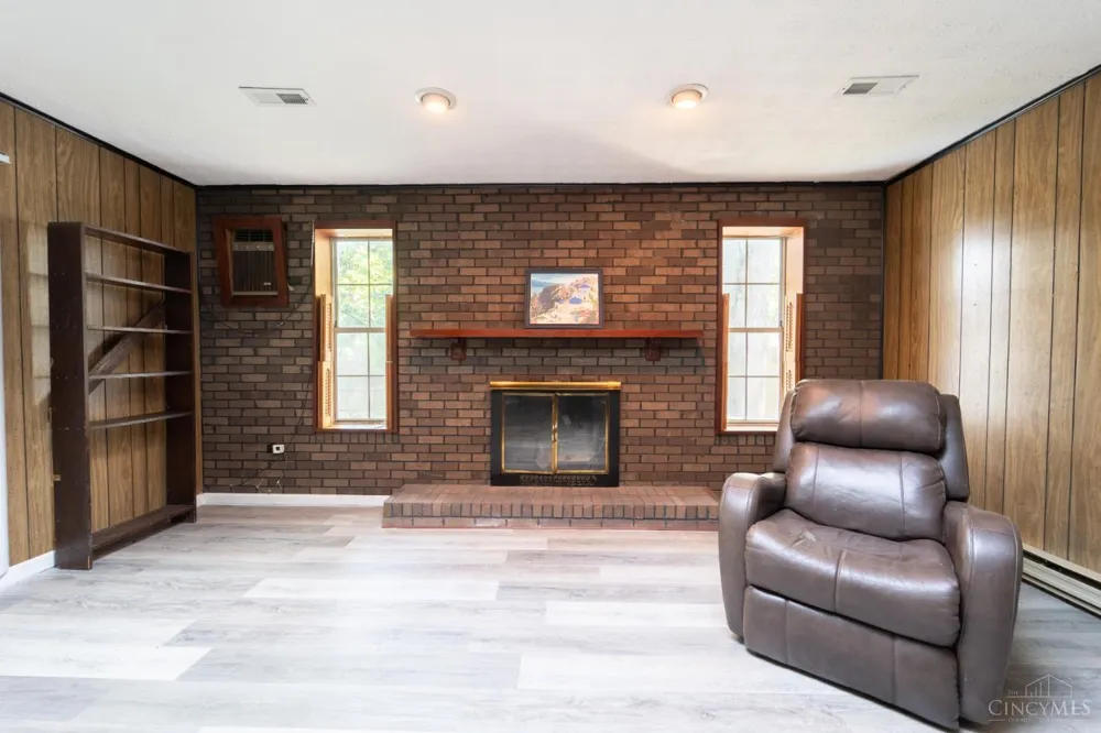 12180 Chesterdale Road Sharonville, OH 45246