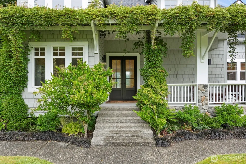 5663 S Campbell Lake Road Anacortes, WA 98221