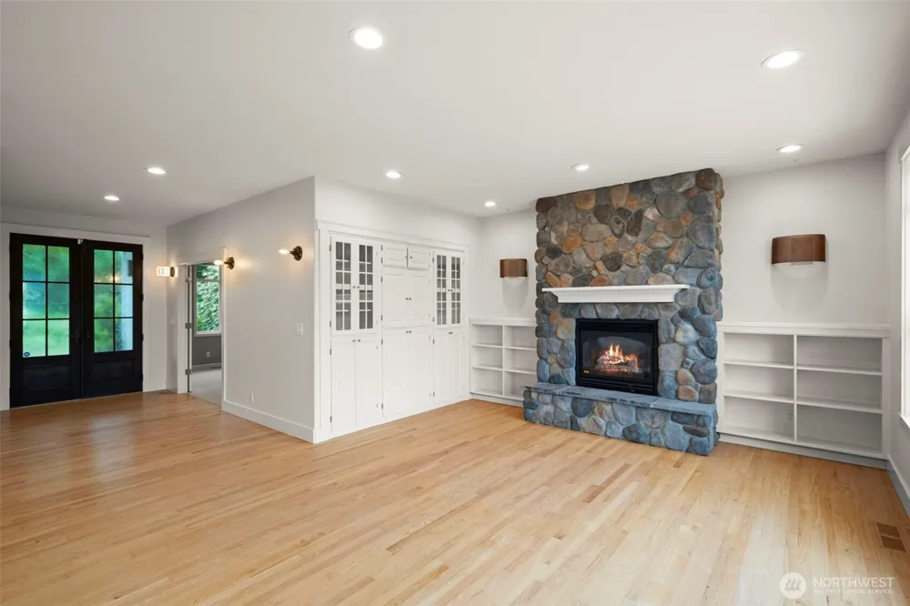 5663 S Campbell Lake Road Anacortes, WA 98221