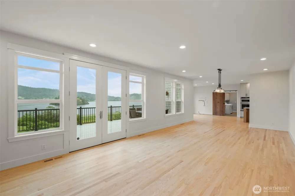 5663 S Campbell Lake Road Anacortes, WA 98221