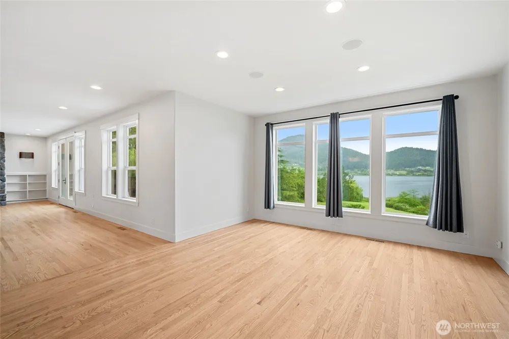 5663 S Campbell Lake Road Anacortes, WA 98221