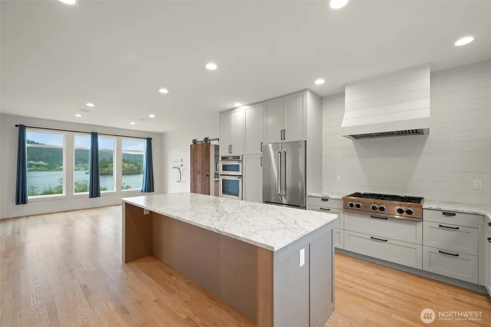 5663 S Campbell Lake Road Anacortes, WA 98221