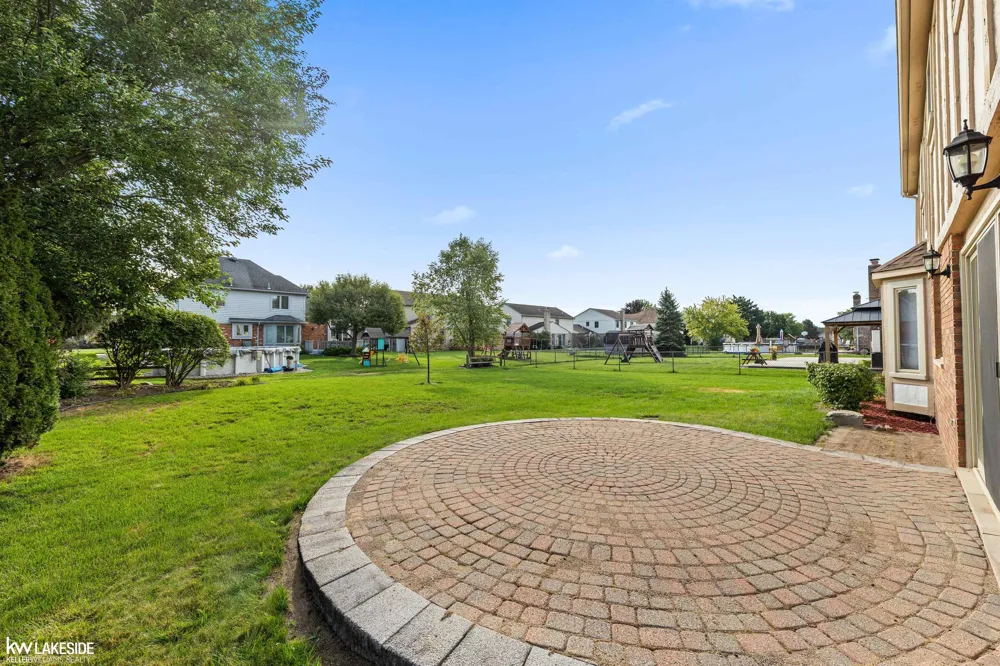 47570 Freedom Valley Drive Macomb Township, MI 48044