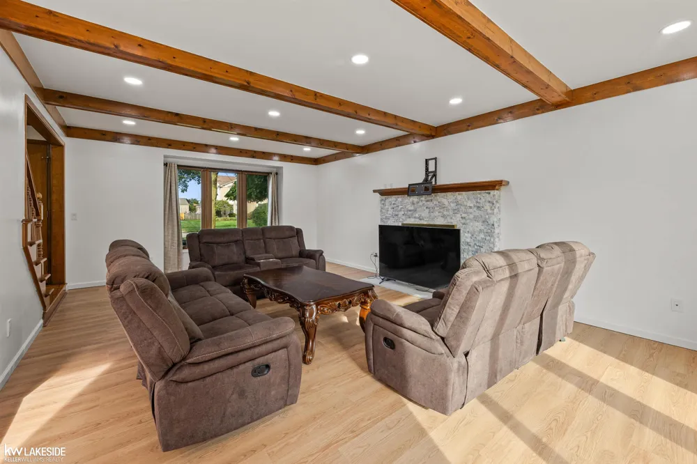 47570 Freedom Valley Drive Macomb Township, MI 48044