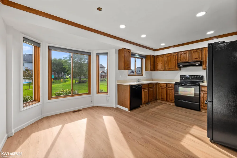 47570 Freedom Valley Drive Macomb Township, MI 48044