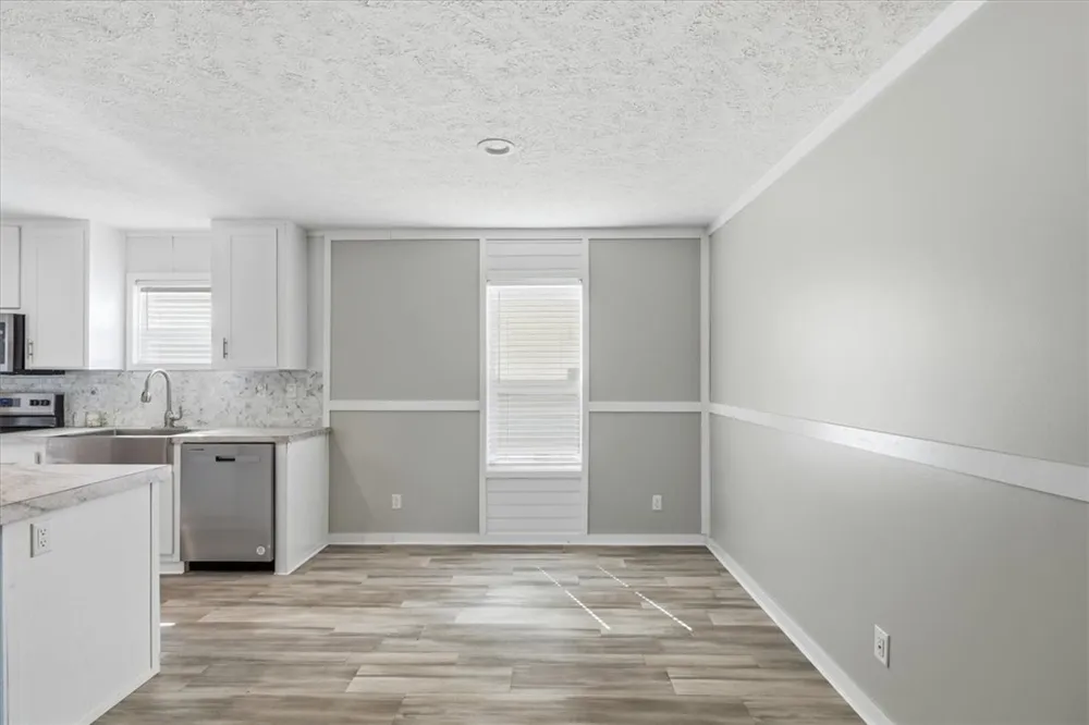 1011 Mark Street George West, TX 78022