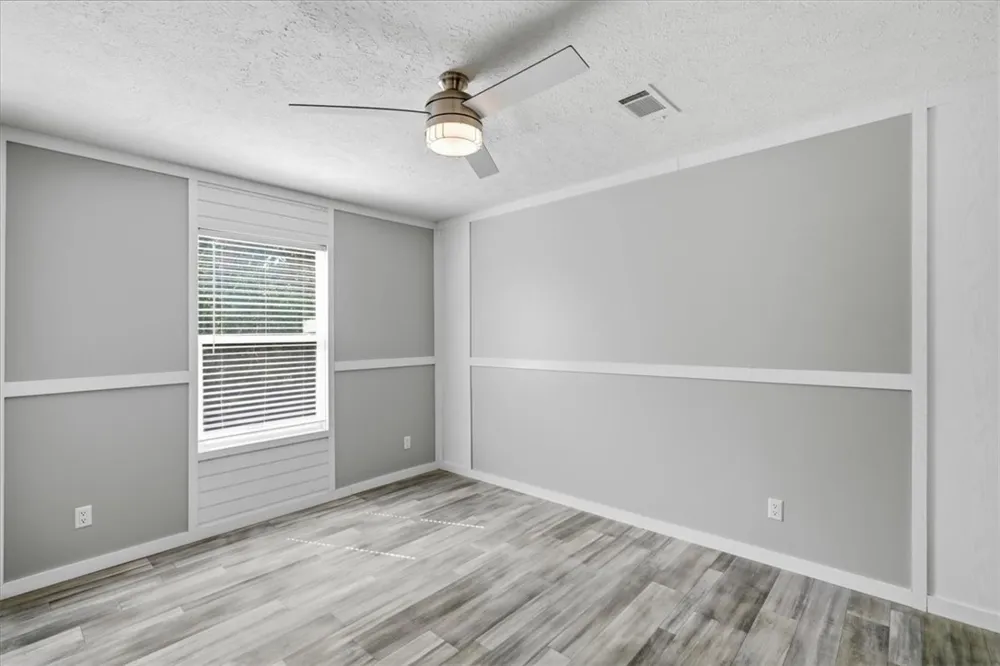 1011 Mark Street George West, TX 78022