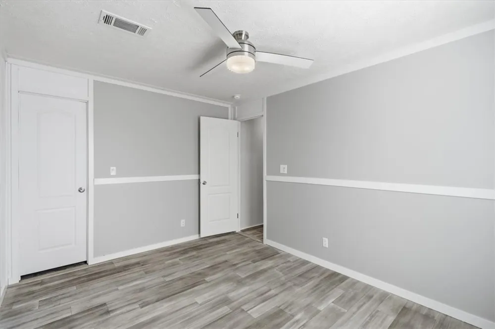 1011 Mark Street George West, TX 78022