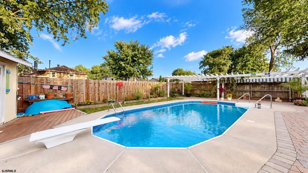 125 Exton Road Somers Point, NJ 08244