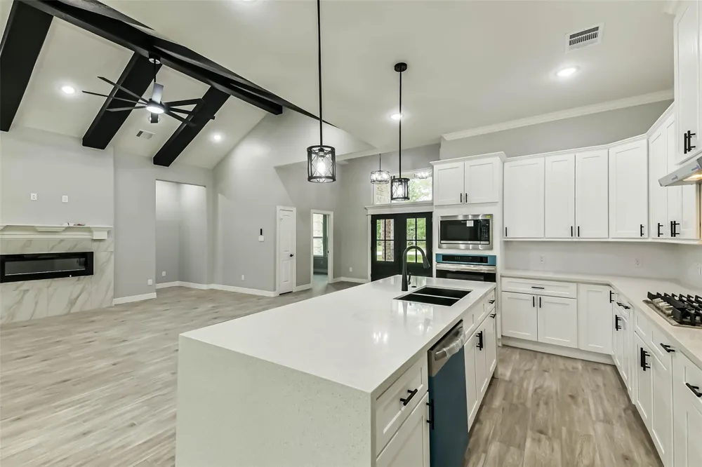 15998 Holly Street Porter, TX 77365