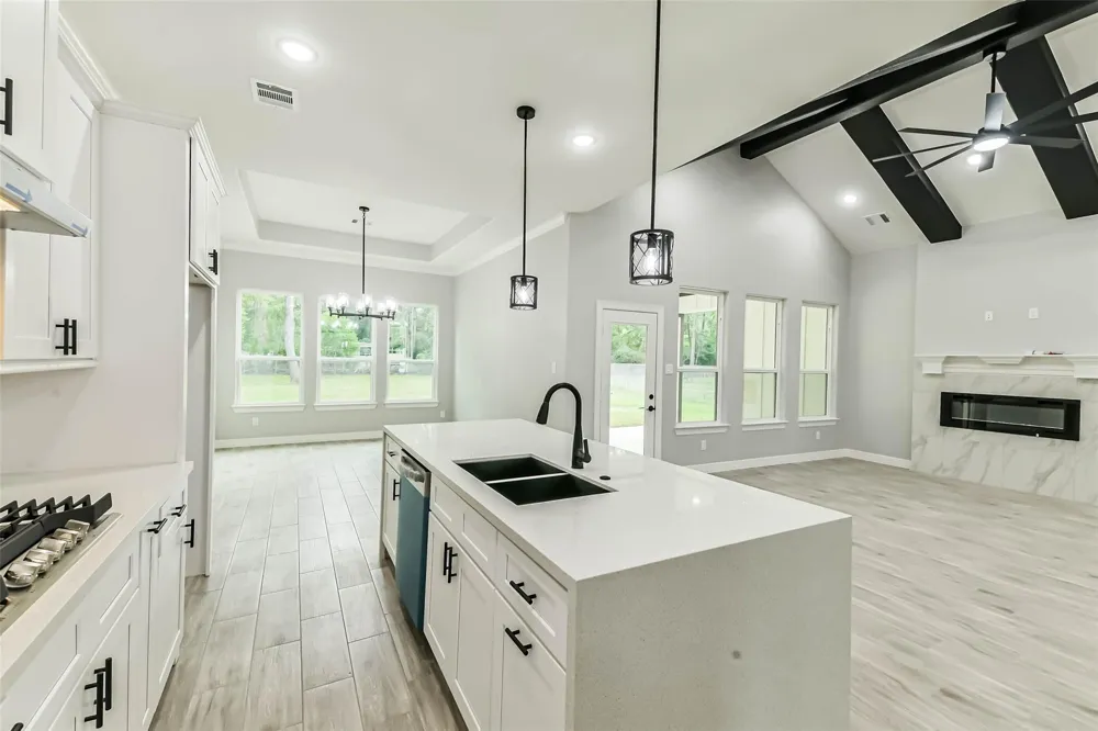 15998 Holly Street Porter, TX 77365