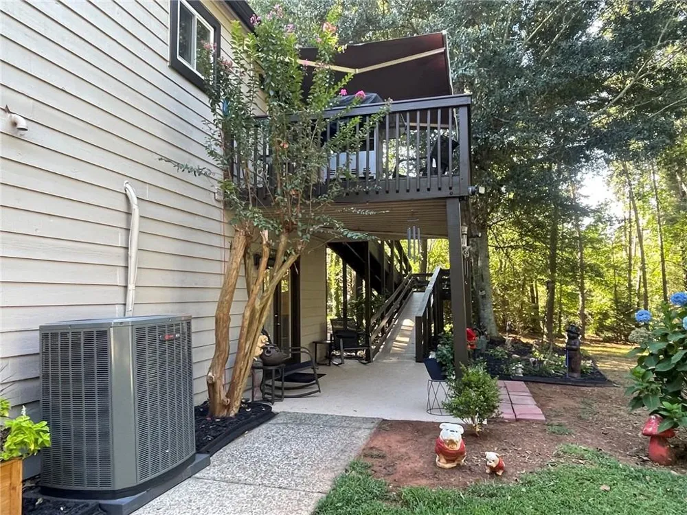 101 Holly Creek Court Woodstock, GA 30188