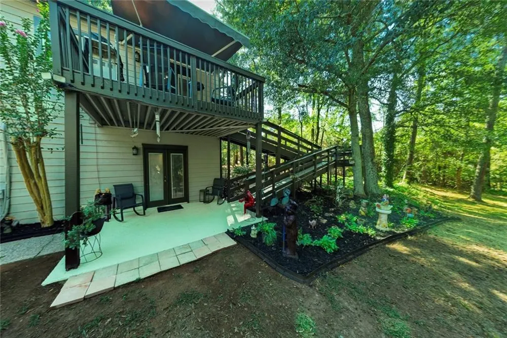 101 Holly Creek Court Woodstock, GA 30188