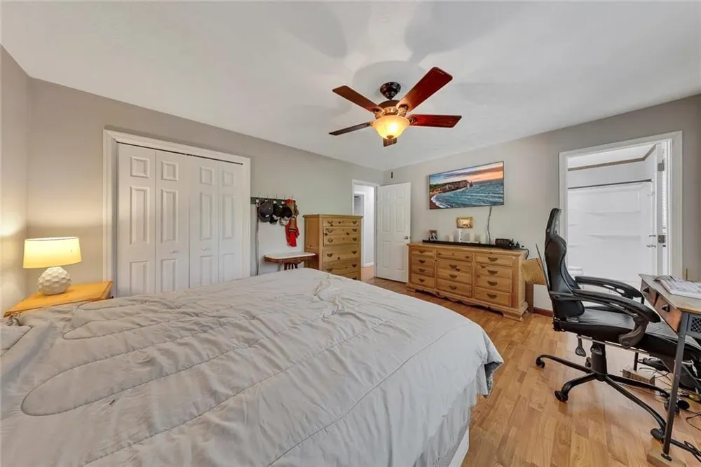 101 Holly Creek Court Woodstock, GA 30188