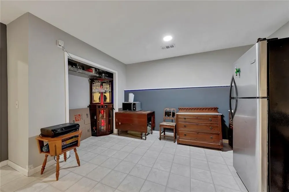 101 Holly Creek Court Woodstock, GA 30188