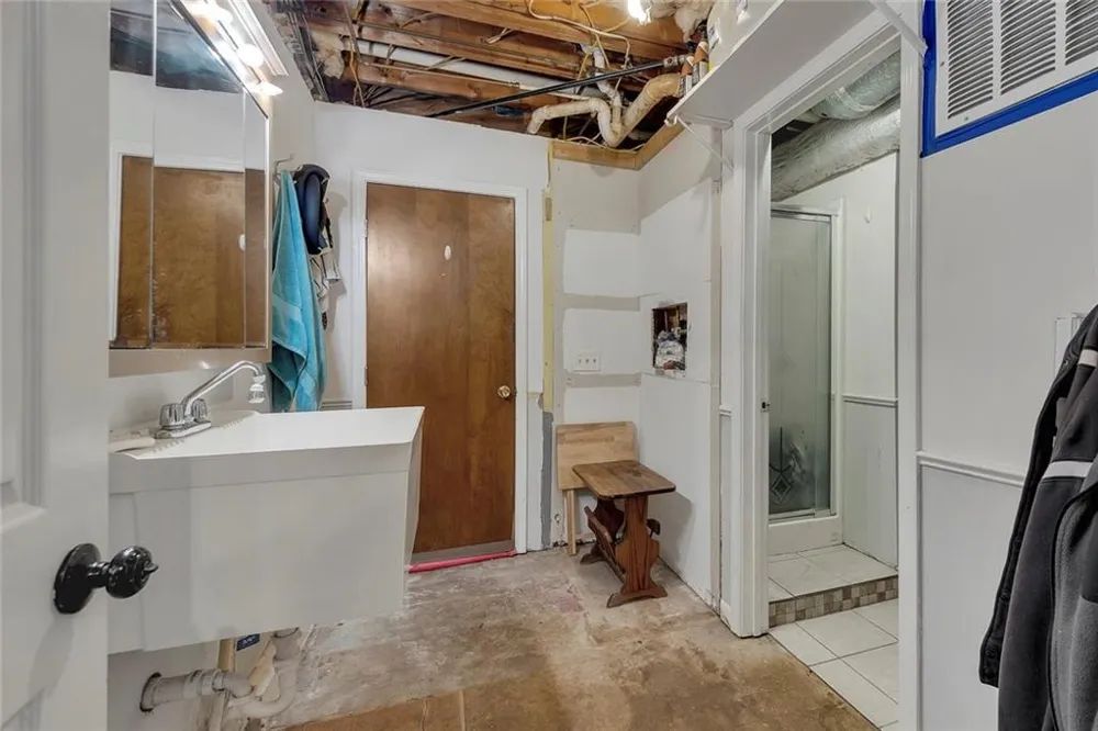 101 Holly Creek Court Woodstock, GA 30188