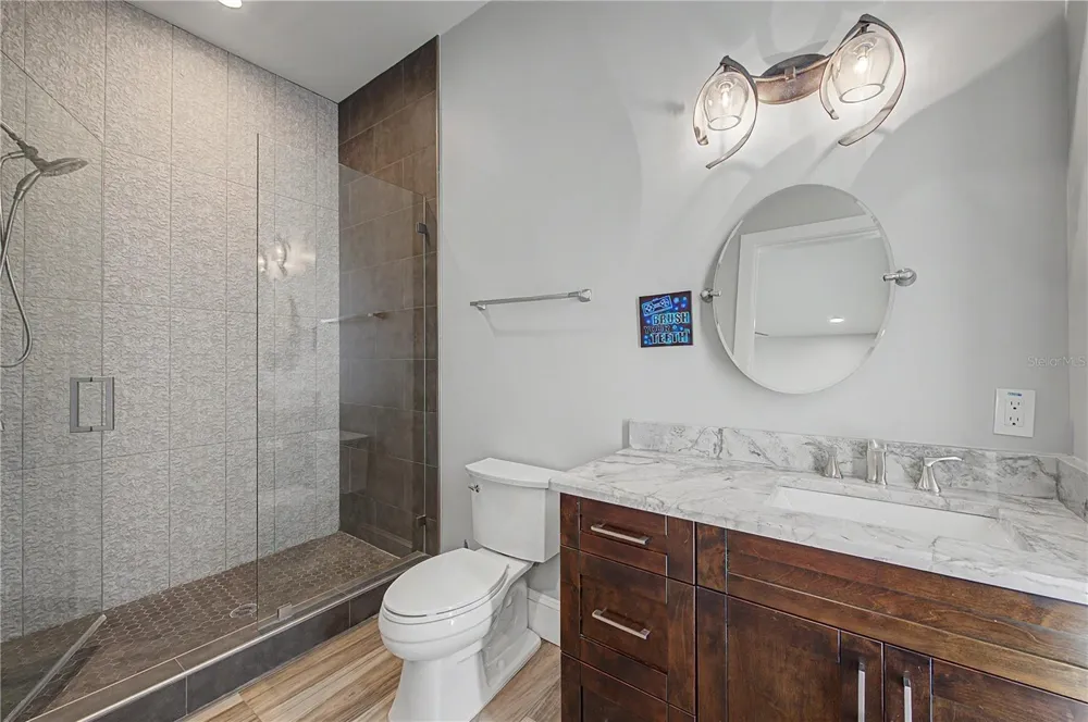 6703 RALSTON BEACH CIRCLE Tampa, FL 33614