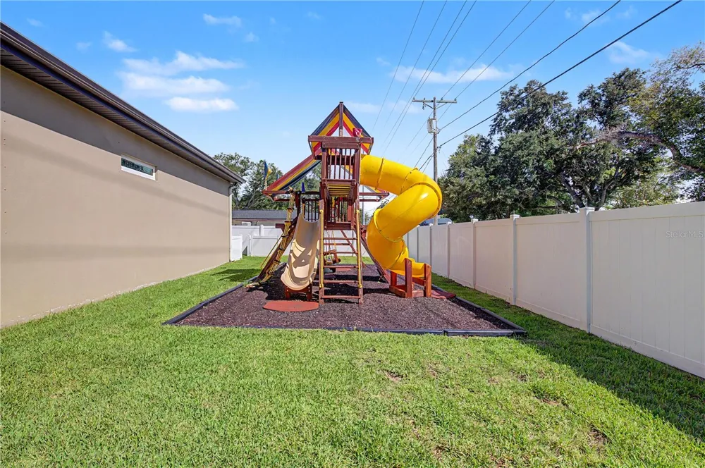 6703 RALSTON BEACH CIRCLE Tampa, FL 33614