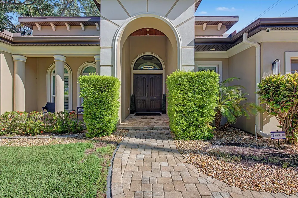 6703 RALSTON BEACH CIRCLE Tampa, FL 33614