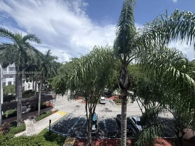 10730 NW 66th St #403 Doral, FL 33178